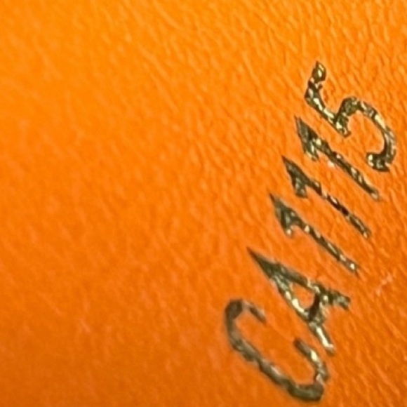 AUTHENTICATED Louis Vuitton  Emile Wallet - Picture 9 of 13